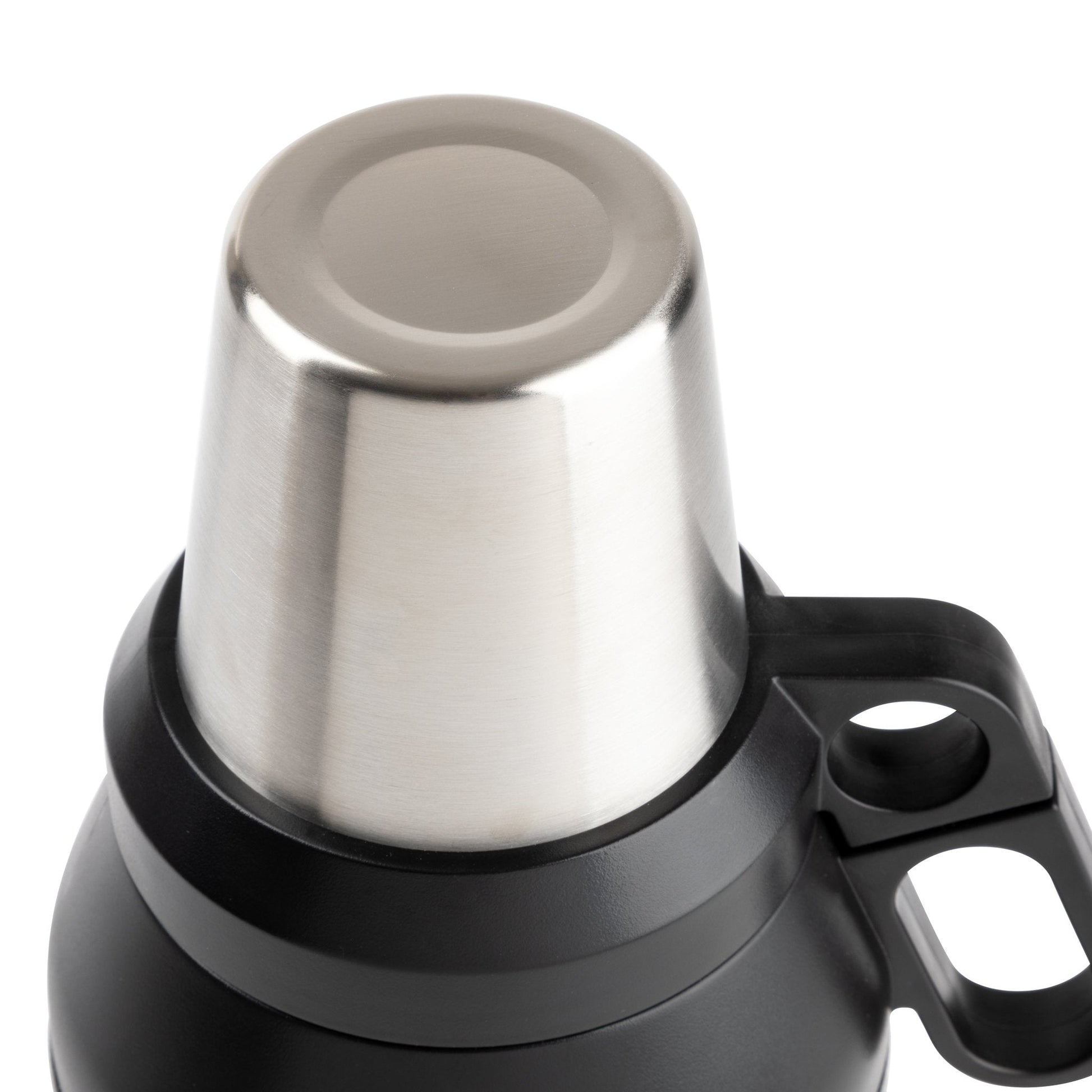 64-oz-stack-growler-c8 32701-WEB_04_0076d48d-5559-4d08-910c-361263018e65.jpg