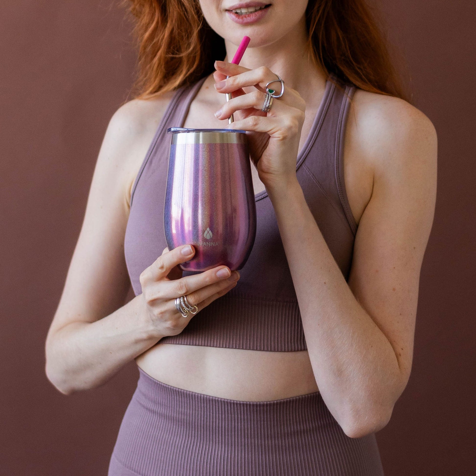 17-oz-straw-wine-tumbler-c2 9_Manna_Website_Lifestyles-25.jpg