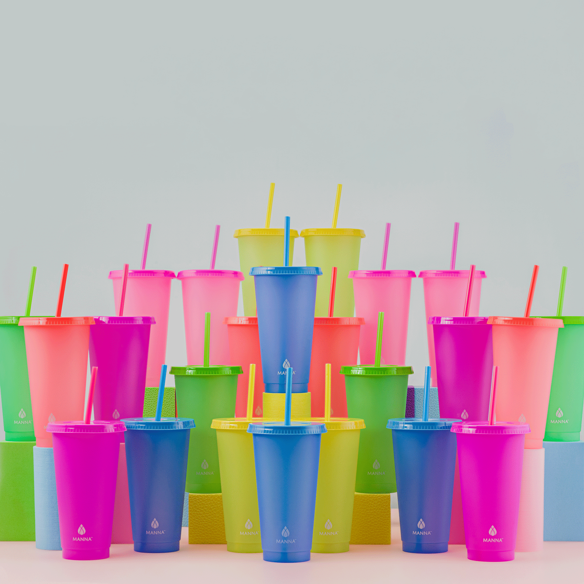 24-piece-original-color-changing-cup-set-i9 A0029811.gif