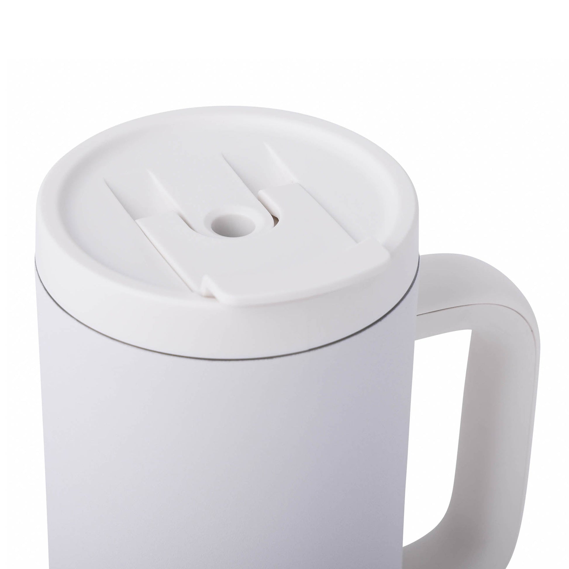40-oz-leisure-tumbler-r8 CoreHome_MannaHydration_Whites_Raw-42.jpg